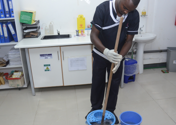 Hospital and healthcare cleaning
